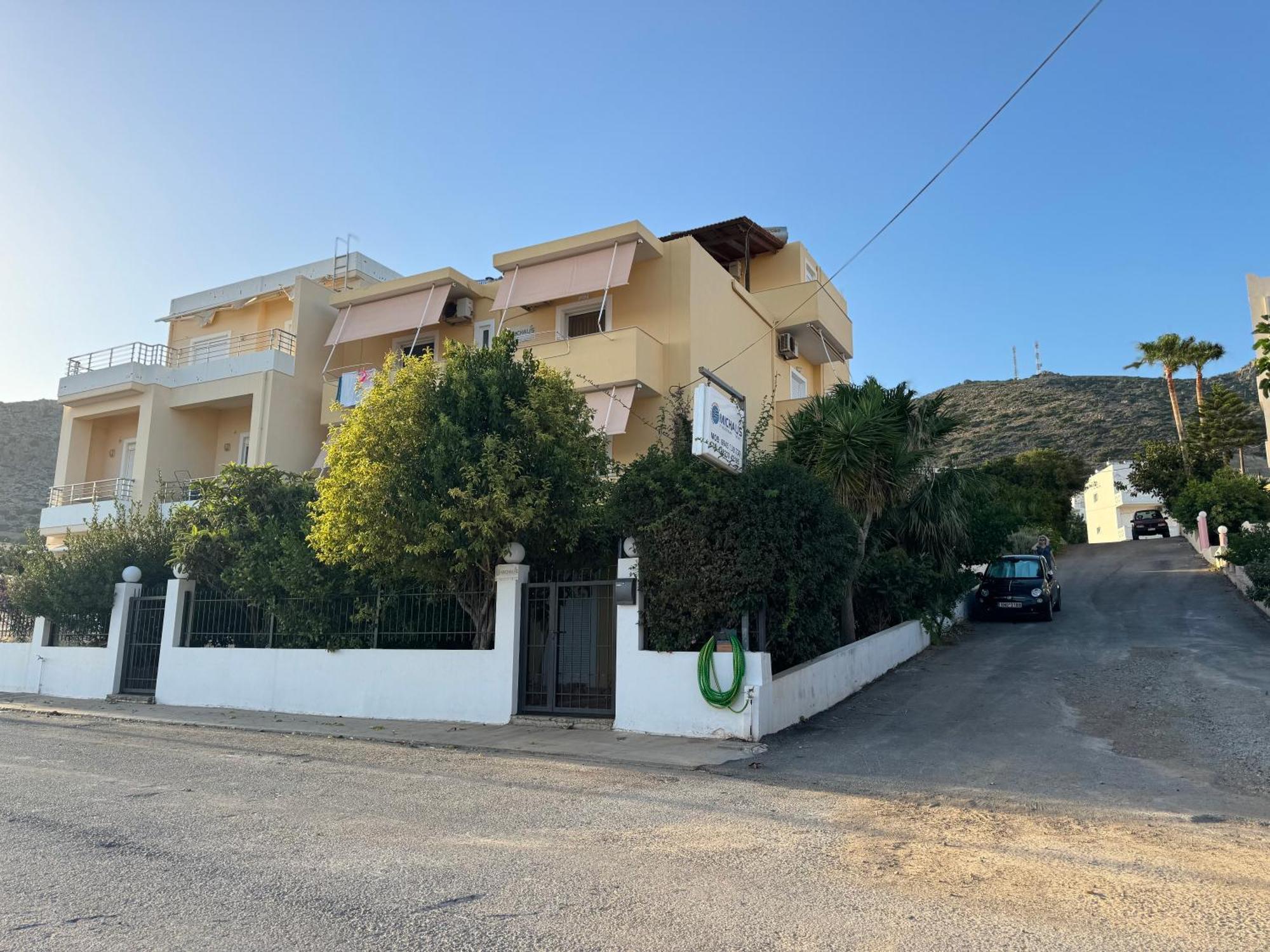 Michalis Studios Palaiochora Exteriér fotografie
